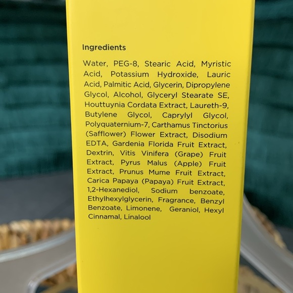 Olivia Umma Shine Muscat Cleansimg Foam - Picture 7 of 8